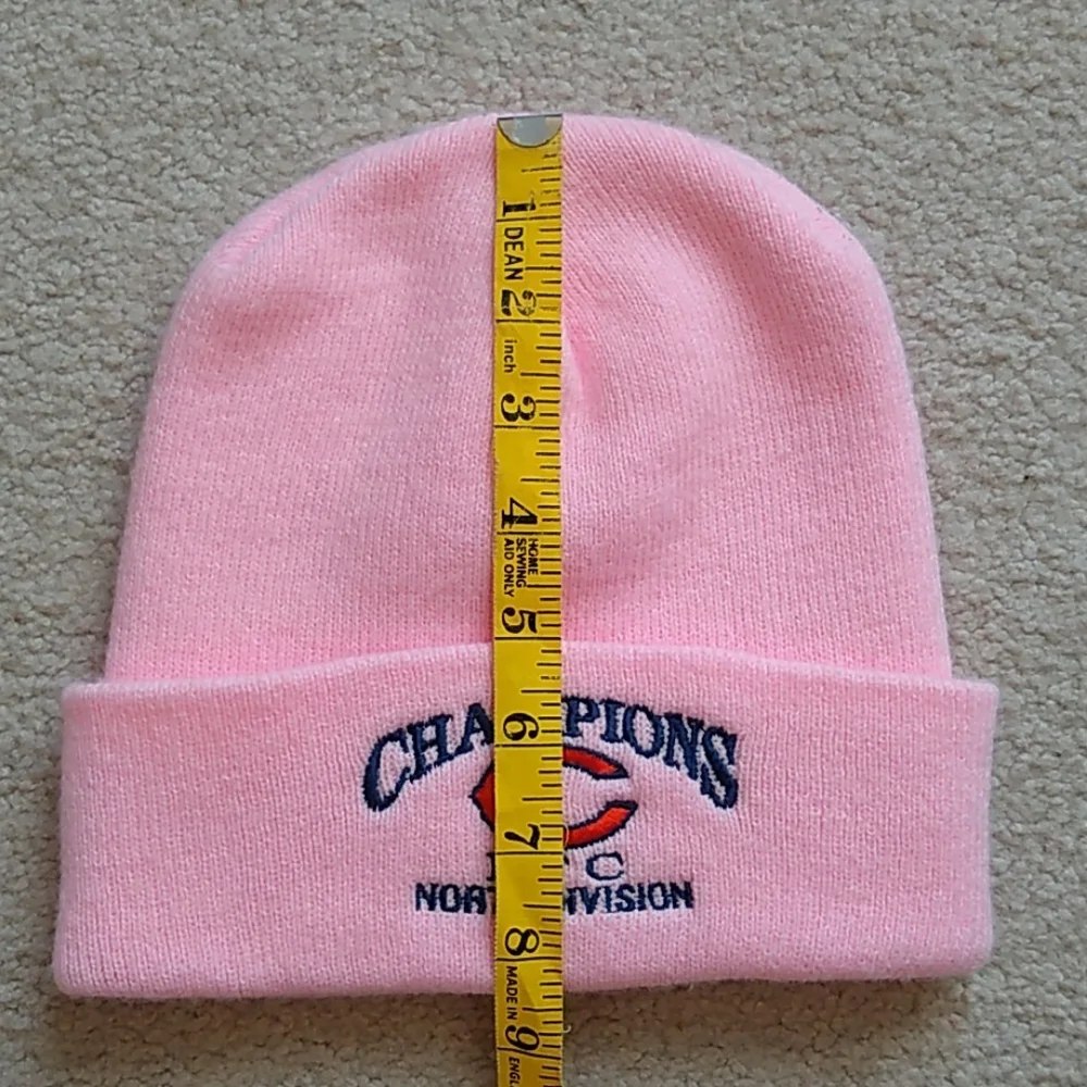 NFL CHICAGO BEARS PINK KNIT WITH EBROIDERED ĹOGO BEANIE HAT One Size